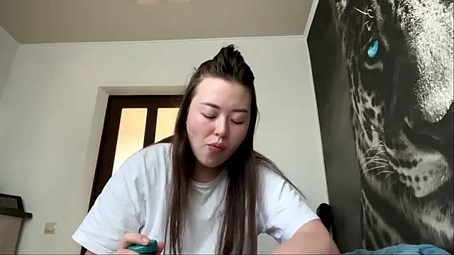 ChelsieThuman online show from June 8, 2026, 2:01 am