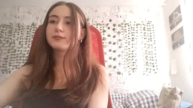 Pollykiss online show from June 23, 2026, 9:18 am