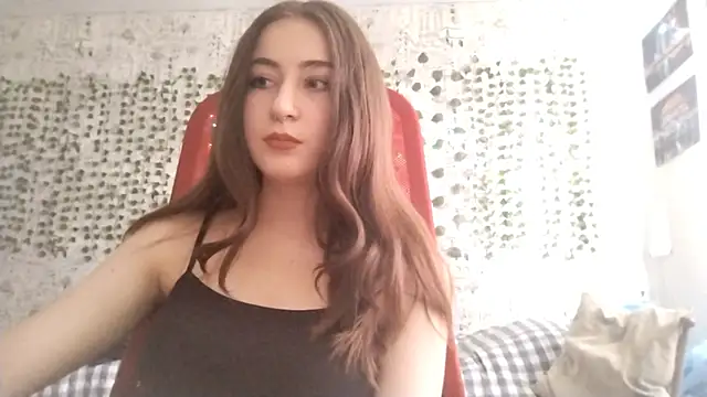 Pollykiss online show from June 16, 2026, 10:15 am