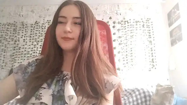 Pollykiss online show from July 10, 2026, 9:42 am