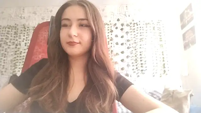 Pollykiss online show from July 9, 2026, 9:32 am