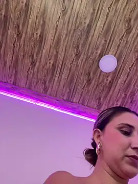 victoriaPastori online show from May 22, 2026, 5:38 am