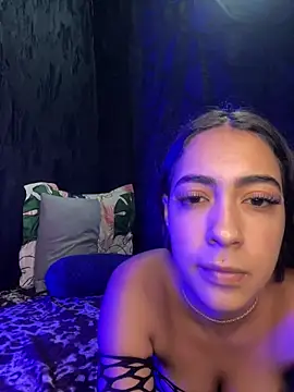angelYtonny online show from May 27, 2026, 11:45 pm