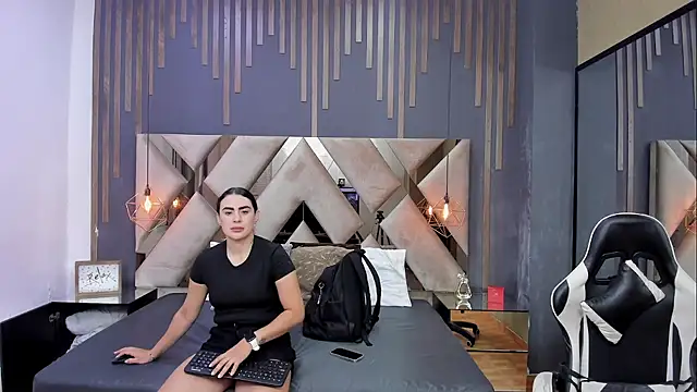 Snapshot of MartinaaFit chatting on July 11, 2026, 12:05 pm MartinaaFit online show from July 11, 2026, 12:05 pm