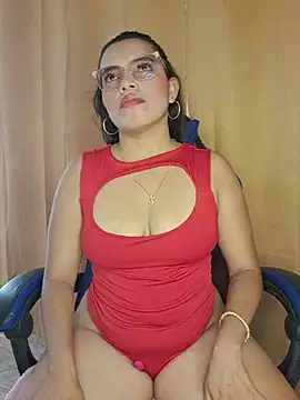 Estrella em online show from May 26, 2026, 6:17 pm