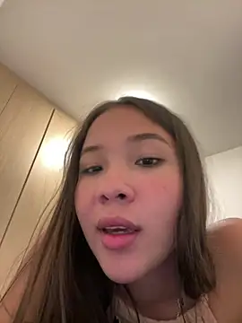 bellaroch online show from May 28, 2026, 3:36 am