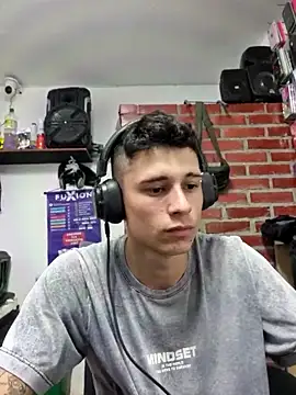 tom latin online show from May 30, 2026, 12:28 am