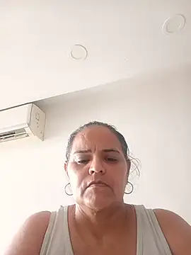 Snapshot of angelicasexi chatting on August 5, 2026, 2:11 pm angelicasexi online show from August 5, 2026, 2:11 pm