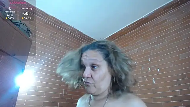 Snapshot of sabag_luchh chatting on July 18, 2026, 2:31 am sabag luchh online show from July 18, 2026, 2:31 am