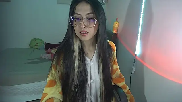 Snapshot of Frida_nymph chatting on June 28, 2026, 9:37 am Frida nymph online show from June 28, 2026, 9:37 am