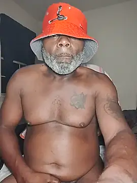 Tremainebigg online show from July 24, 2026, 8:32 am