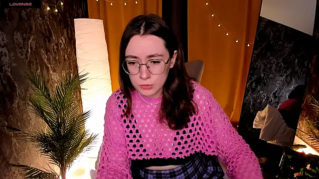 polly pop  online show from July 12, 2026, 2:45 am