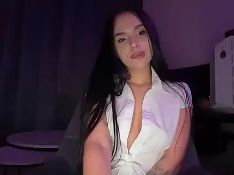 AlmaBlair11 online show from June 6, 2026, 10:37 pm