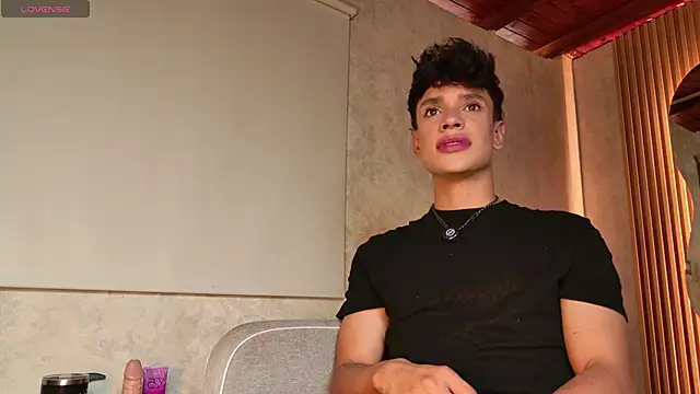 Snapshot of Ander_asford77 chatting on June 12, 2026, 12:25 pm Ander asford77 online show from June 12, 2026, 12:25 pm