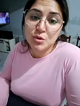 morena95  online show from June 3, 2026, 1:45 pm