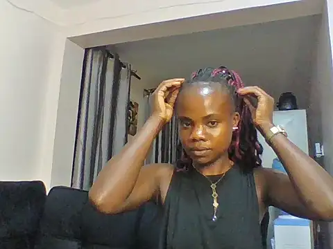 cythuu03 online show from June 3, 2026, 10:14 pm