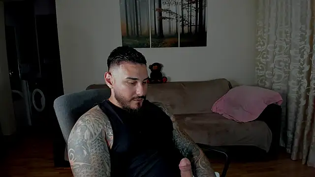 Snapshot of Gymdominus chatting on June 13, 2026, 8:29 pm Gymdominus online show from June 13, 2026, 8:29 pm