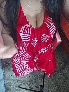radhikagupta345 online show from May 31, 2026, 2:01 pm