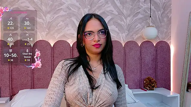 Snapshot of Maddy-Dove chatting on June 18, 2026, 3:49 am Maddy-Dove online show from June 18, 2026, 3:49 am