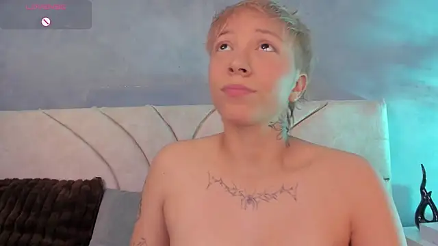vane grey online show from June 27, 2026, 7:42 pm