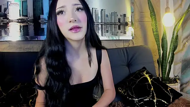 liiilyrose online show from June 4, 2026, 2:44 pm