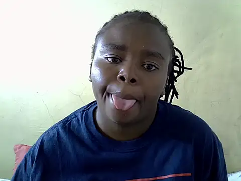 Snapshot of prettydomina chatting on June 12, 2026, 12:19 am prettydomina online show from June 12, 2026, 12:19 am