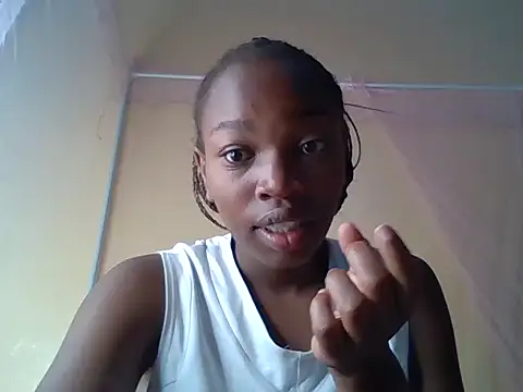 aliana082169 online show from July 27, 2026, 5:03 am