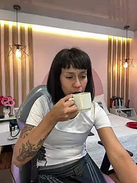 Valkiriia wiine online show from June 20, 2026, 3:33 am
