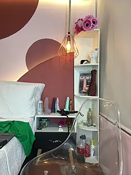 Valkiriia wiine online show from June 17, 2026, 2:33 am