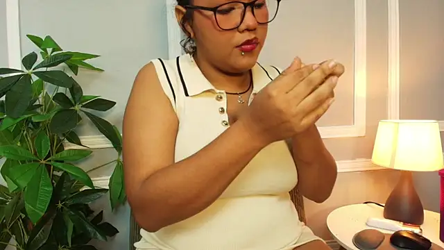 Kristal donne online show from June 3, 2026, 2:33 pm