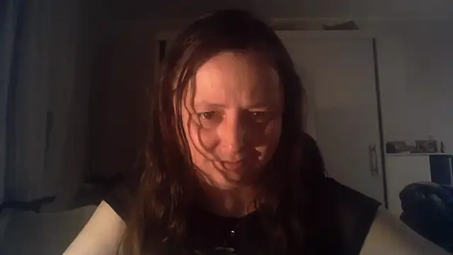 TaylorLovely online show from June 16, 2026, 8:09 pm