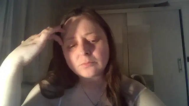 TaylorLovely online show from June 9, 2026, 8:21 pm