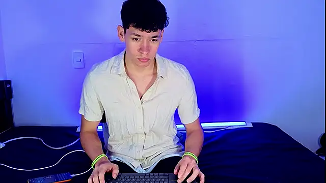 Luke Muscle online show from May 26, 2026, 12:36 pm