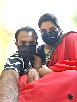 Hornyreshma online show from June 3, 2026, 5:28 pm