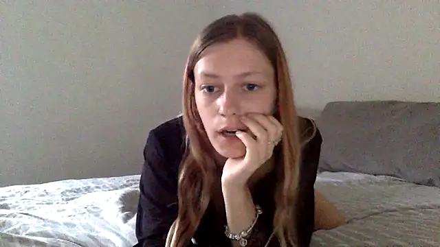 Tillystarrr online show from May 30, 2026, 7:41 pm