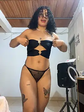 Snapshot of Miily_0 chatting on July 9, 2026, 2:56 am Miily 0 online show from July 9, 2026, 2:56 am