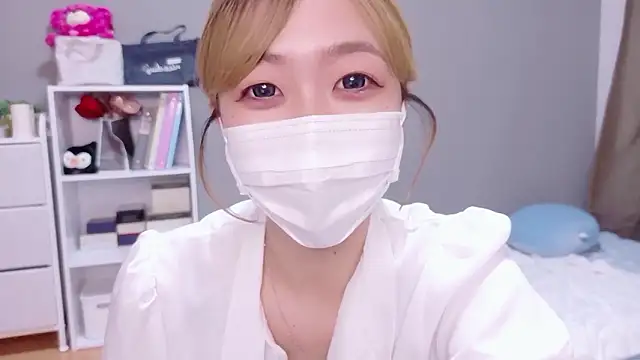 Riona H online show from June 23, 2026, 11:30 am