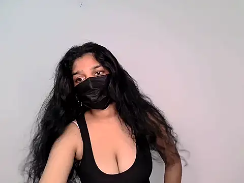 suzan melly online show from June 5, 2026, 6:52 am