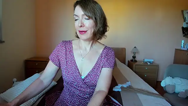 SummerLiza online show from July 10, 2026, 3:01 pm