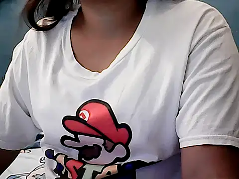 Snapshot of Irisshinn chatting on August 3, 2026, 4:57 pm Irisshinn online show from August 3, 2026, 4:57 pm
