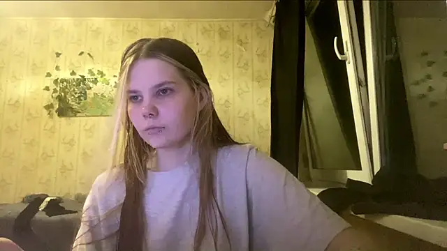 SusanaLeichty online show from July 22, 2026, 10:34 pm