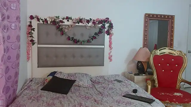 MartinaXBob online show from June 3, 2026, 8:24 pm