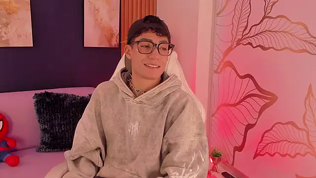 Snapshot of Adann_Scott chatting on June 27, 2026, 12:22 pm Adann Scott online show from June 27, 2026, 12:22 pm