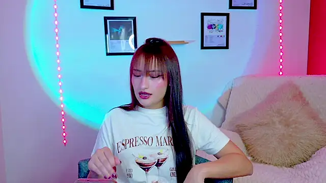 Natha Ramirez online show from June 4, 2026, 12:37 am