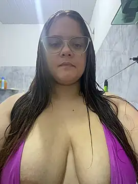 Laryssinha 69 online show from June 12, 2026, 4:38 pm