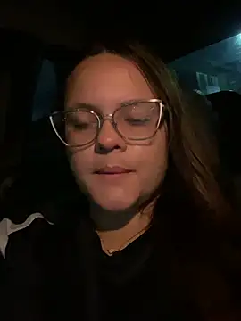 Laryssinha 69 online show from June 16, 2026, 12:21 am