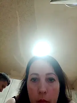 zupita0305 online show from June 12, 2026, 5:32 pm