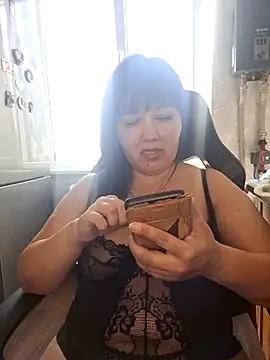 Snapshot of Love__beby chatting on July 18, 2026, 12:36 pm Love beby online show from July 18, 2026, 12:36 pm
