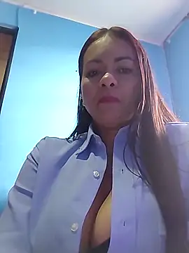MONSERRAT ETHAN online show from June 3, 2026, 2:33 pm