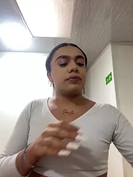 KendaallFox  online show from June 3, 2026, 11:44 am